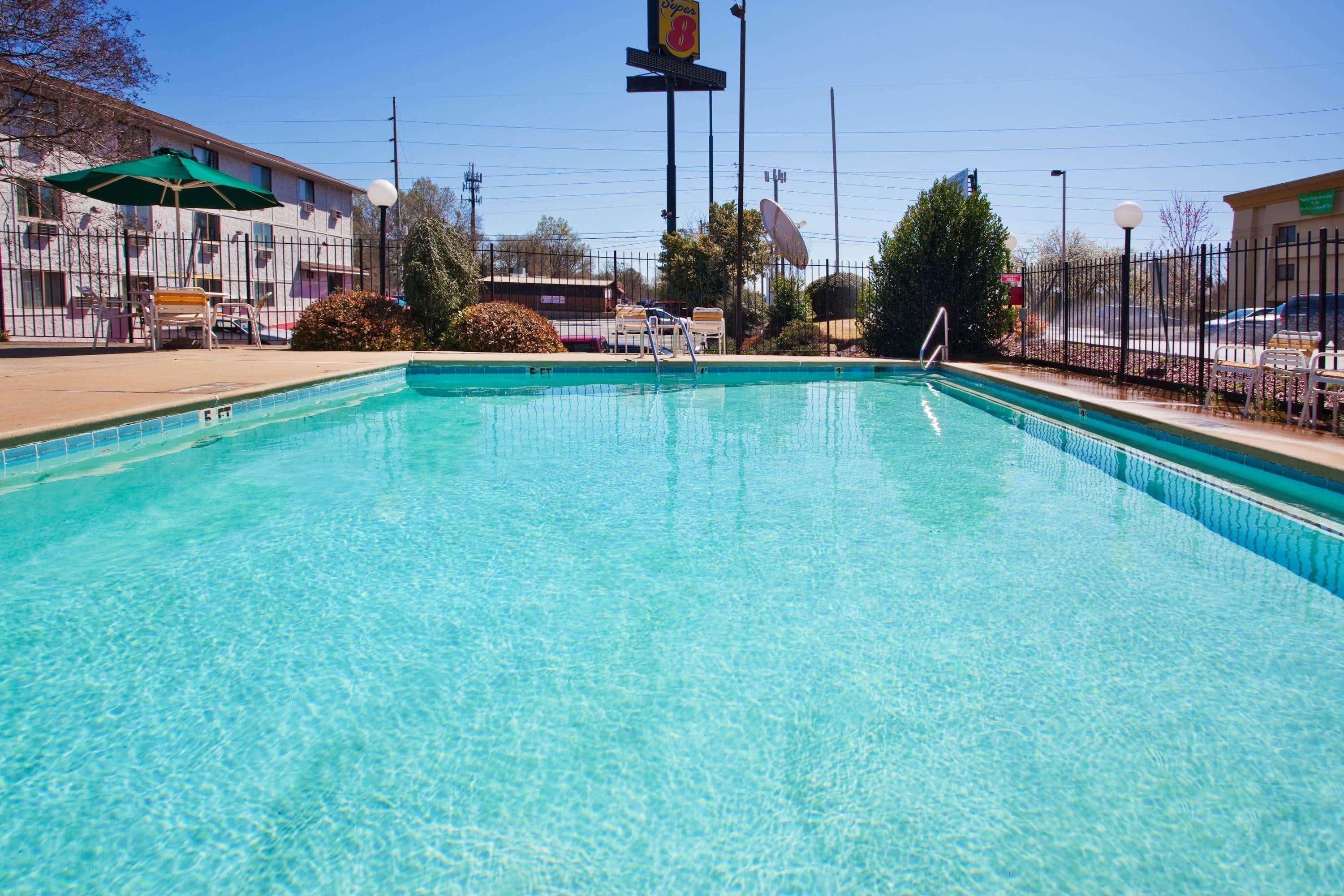 Travelodge By Wyndham Columbus State University Exterior photo